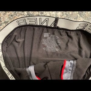 Hanes boxer briefs size: M